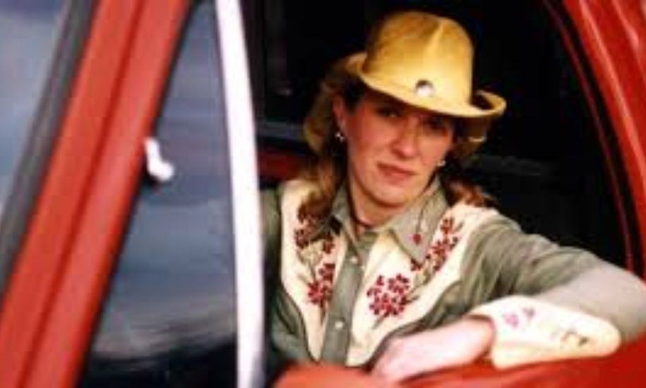 melanie olmstead yellowstone